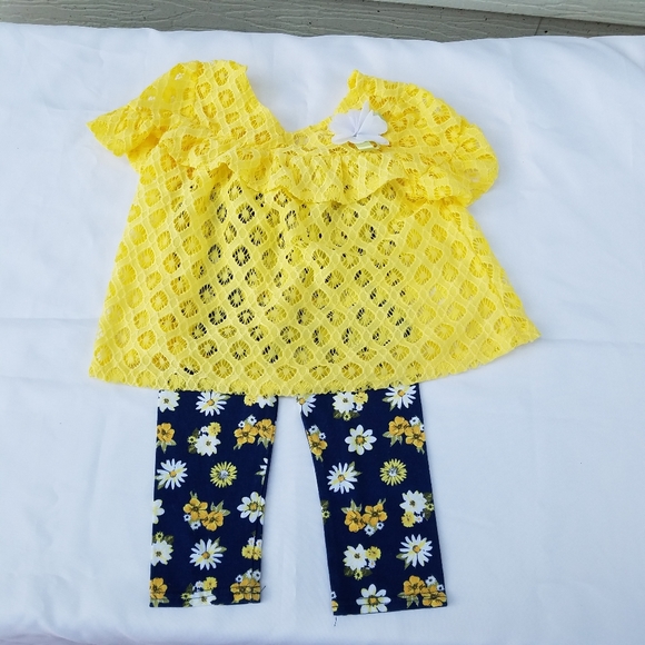 4T little lass baby legging and lace top